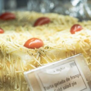 Torta de pão gelada (serve 20 pessoas)