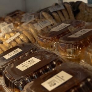 Bolo de chocolate c/ cobertura