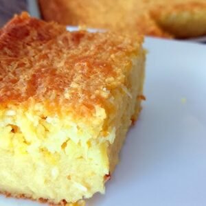 Bolo de milho cremoso c/ coco